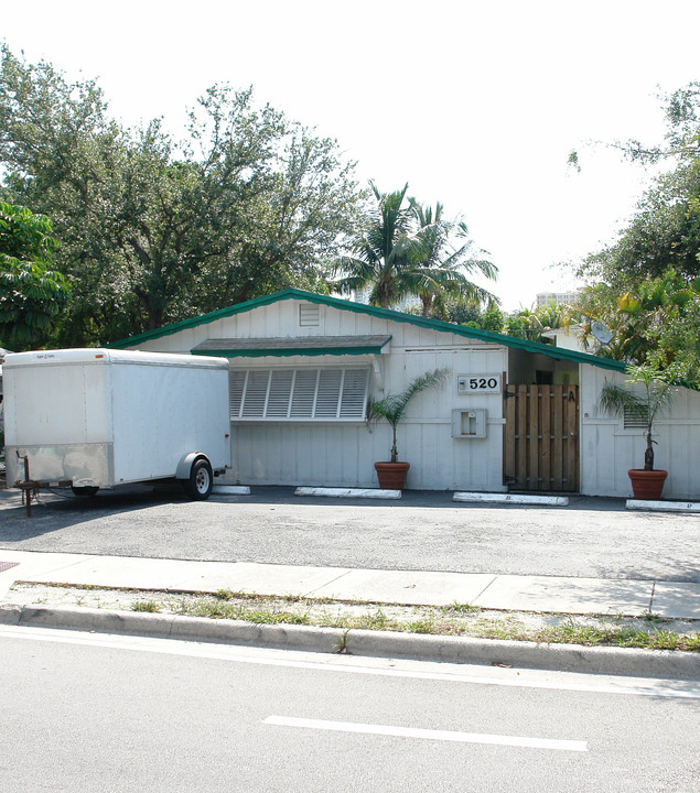 520 SW 4th Ave in Fort Lauderdale, FL - Building Photo