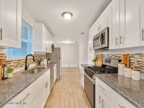 2026 Burpee Dr in Jacksonville, FL - Building Photo - Building Photo