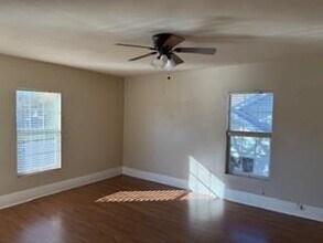 621 W Gandy St in Denison, TX - Building Photo - Building Photo