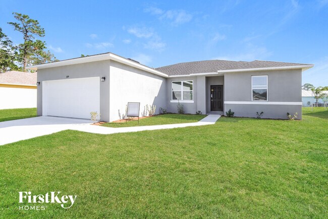 109 Hillock Ave NW in Palm Bay, FL - Foto de edificio - Building Photo