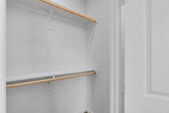 1500 Bernard St in Garland, TX - Foto de edificio - Building Photo