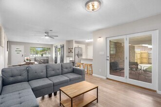 4070 Arbutus Dr in Pensacola, FL - Building Photo - Building Photo