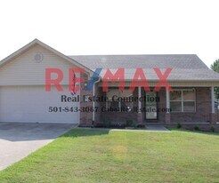 2814 McNeill Cove in Cabot, AR - Building Photo