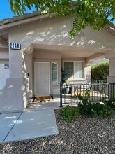 2746 Desert Zinnia Ln in Las Vegas, NV - Building Photo - Building Photo