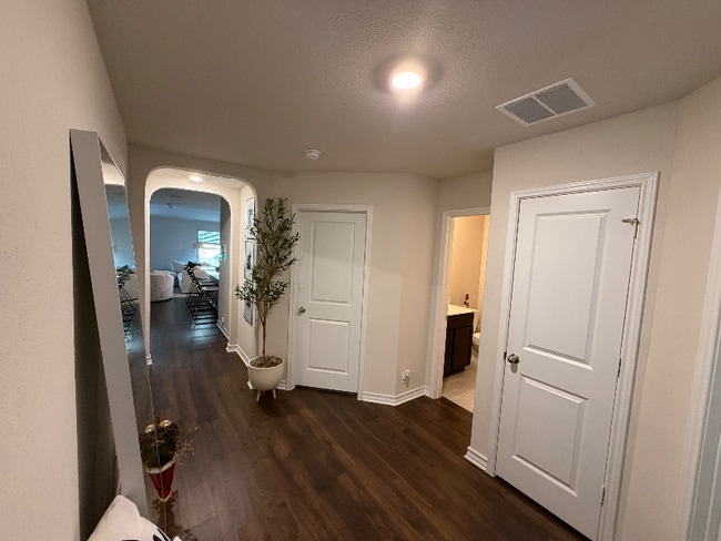 1726 Rocky Rise in San Antonio, TX - Foto de edificio - Building Photo