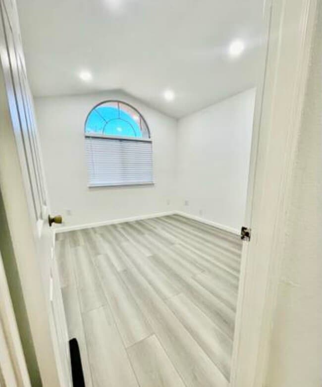 2828 Hillcrest Ave in Antioch, CA - Building Photo - Building Photo