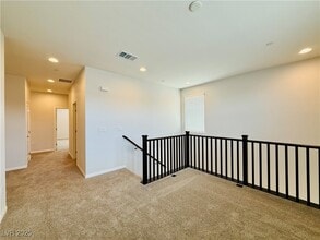 310 La Musica Pl in Henderson, NV - Foto de edificio - Building Photo