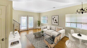 Klever Apartments in North Hollywood, CA - Building Photo