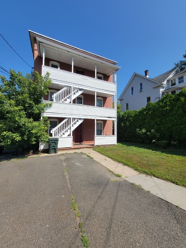 property at 3 Pearl St