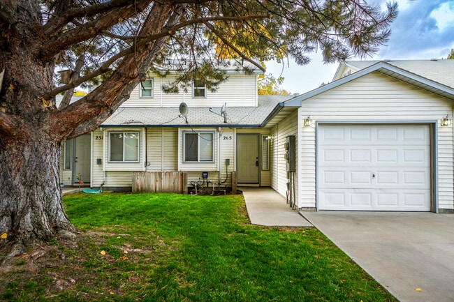 property at 265 N Paradise Ave