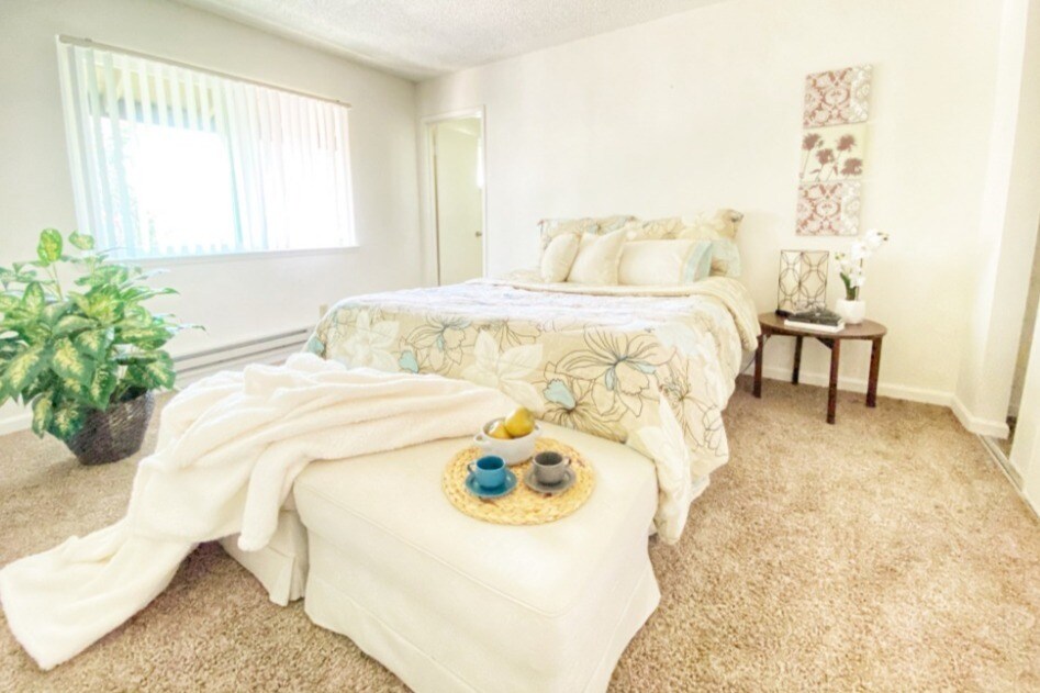 Lakeview Apartments in Fremont, CA - Building Photo