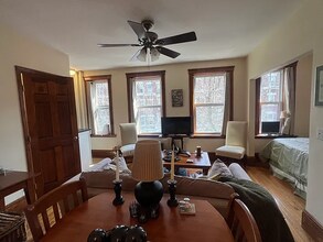 31 Queensberry St in Boston, MA - Building Photo - Building Photo