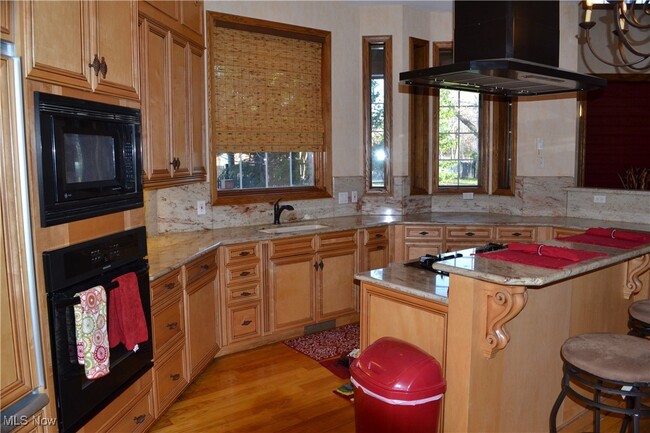 property at 1911 E 73rd St