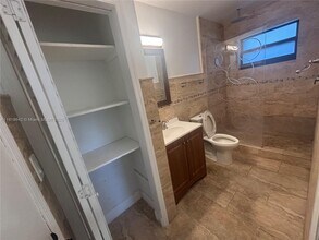810 NW 31st Ave in Miami, FL - Building Photo - Building Photo