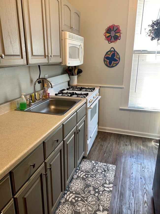 141 William St, Unit 1R in Louisville, KY - Building Photo - Building Photo