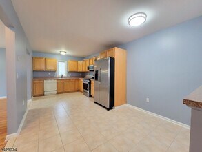 154 Norwood Ave in Lodi, NJ - Building Photo - Building Photo