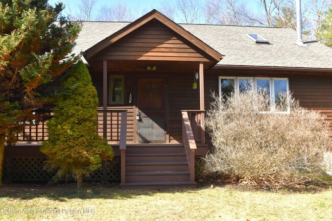 219 Cherry Hill Rd in Accord, NY - Building Photo - Building Photo