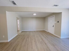 105 Nauert St in Copperas Cove, TX - Foto de edificio - Building Photo