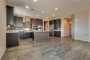 10589 Acacia Park Pl in Las Vegas, NV - Building Photo