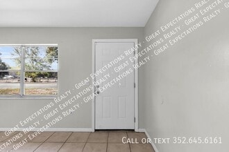 1884 NE 77th St in Ocala, FL - Building Photo - Building Photo