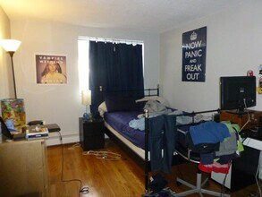 14 Murdock St, Unit 2-8 in Somerville, MA - Foto de edificio - Building Photo