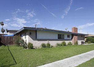 125 S Laxore St in Anaheim, CA - Building Photo - Building Photo