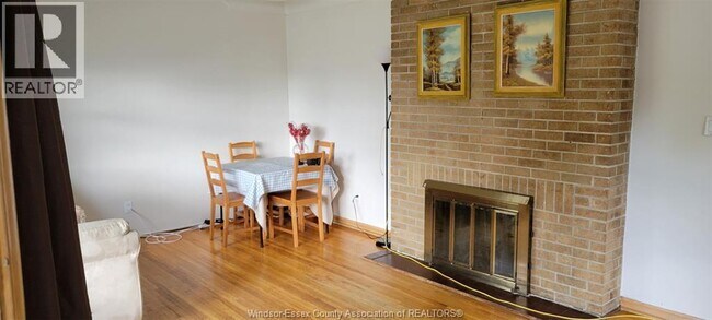 3006 Alexander Ave in Windsor, ON - Building Photo - Building Photo