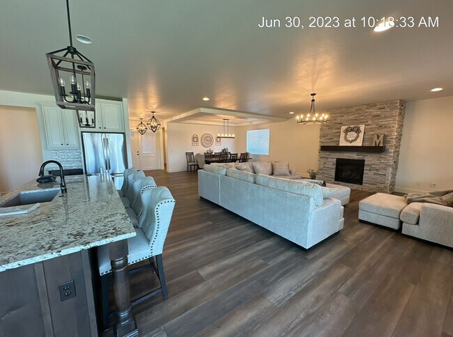 1796 W Roper St in Middleton, ID - Foto de edificio - Building Photo