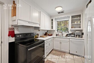 42 Anita Dr in Charleston, SC - Building Photo - Building Photo