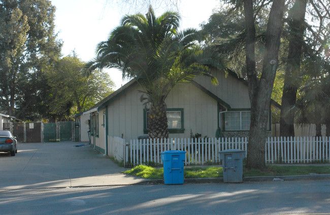 7050 Church St in Gilroy, CA - Building Photo - Building Photo