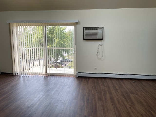 436 Pleasant Run Dr, Unit F in Wheeling, IL - Building Photo - Building Photo