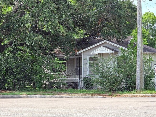 property at 2204 State Hwy 3