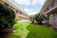 Fairfield Village Apartments in Eugene, OR - Building Photo - Floor Plan