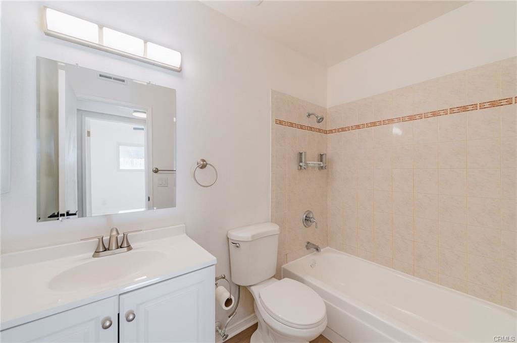 1817 N Symphony St in Anaheim, CA - Building Photo