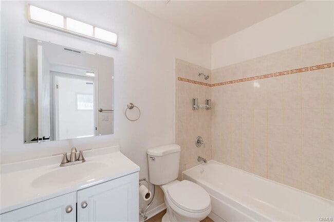 property at 1817 N Symphony St