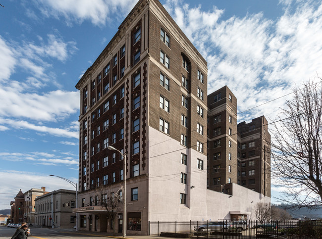 Fort Steuben Apartments in Steubenville, OH - Building Photo - Building Photo