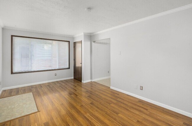 property at 4204 SE Main St