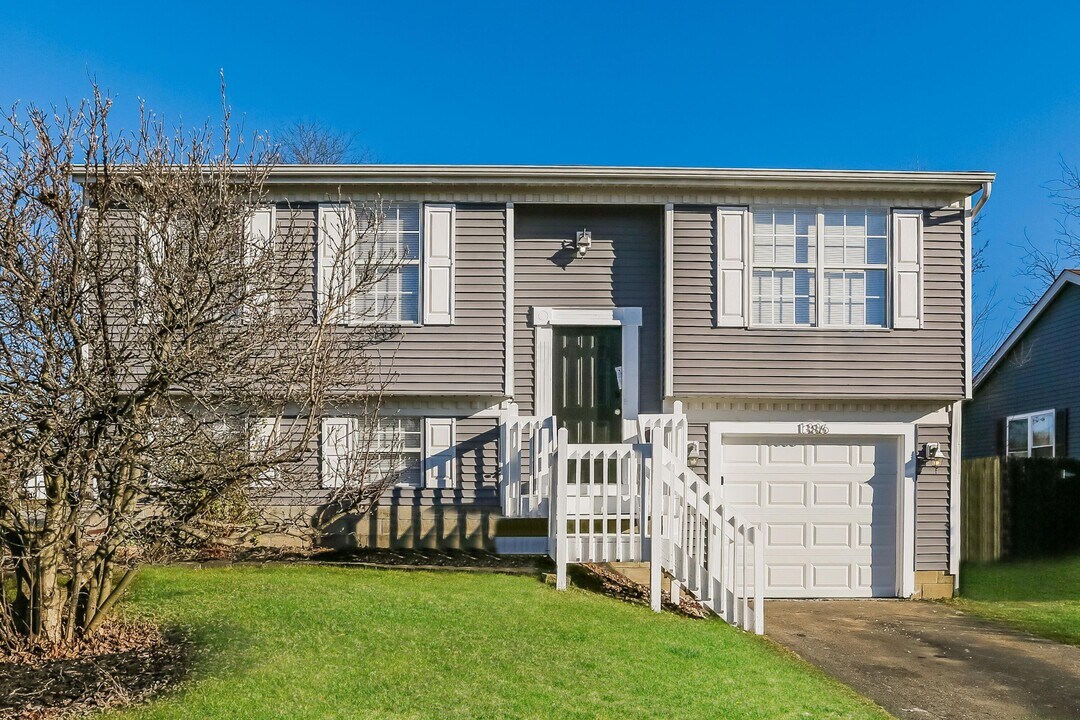 1386 Tilia Ct in Galloway, OH - Building Photo