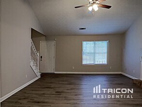 201 Ranch Ct in Locust Grove, GA - Building Photo - Building Photo