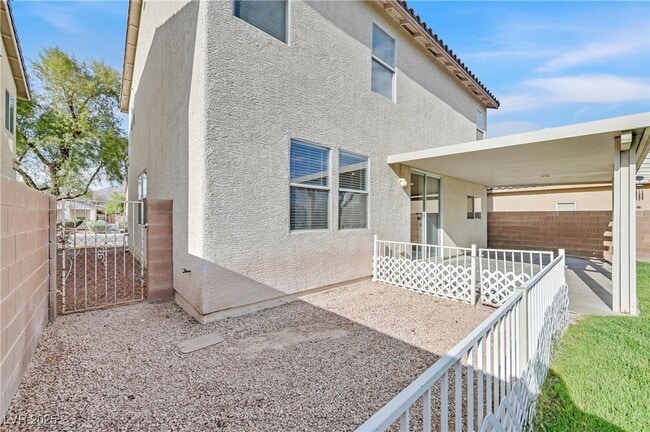 property at 4905 Shady Rim Ct