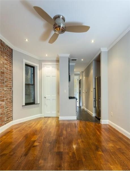 309 E 8th St-Unit -AA1 in New York, NY - Building Photo