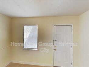 215 E Hayes St in Norman, OK - Building Photo - Building Photo