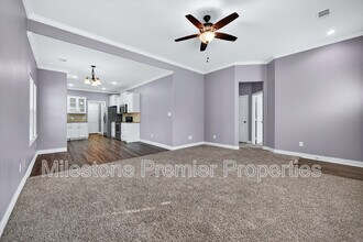 305 W Walker St in Denison, TX - Building Photo - Building Photo