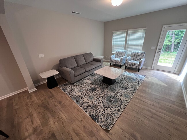 Room in Townhome on Reeves St