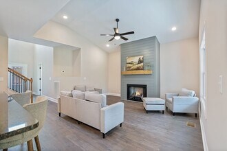 3601 Westlake Dr in Clarksville, TN - Building Photo - Building Photo