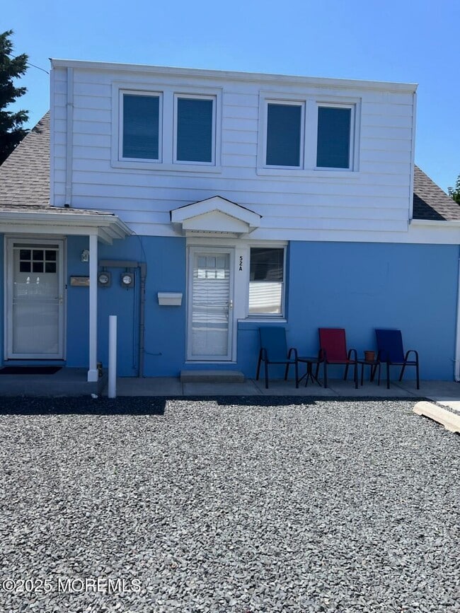 property at 52 Dunbar Ave