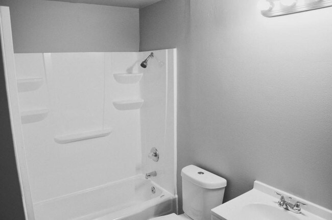 2010 Ave S-Unit -7 in Lubbock, TX - Building Photo - Building Photo