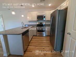2855 Locust Grv Ct in Harrisonburg, VA - Building Photo - Building Photo