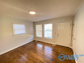4313 Barry St NW in Huntsville, AL - Building Photo - Building Photo
