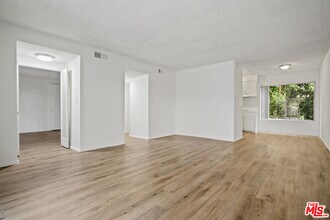 1140 N Clark St in West Hollywood, CA - Building Photo - Building Photo